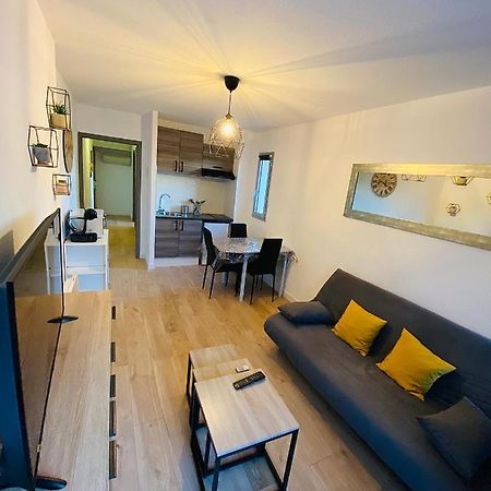 Appartement Au Port De Saint Cyprien Zewnętrze zdjęcie