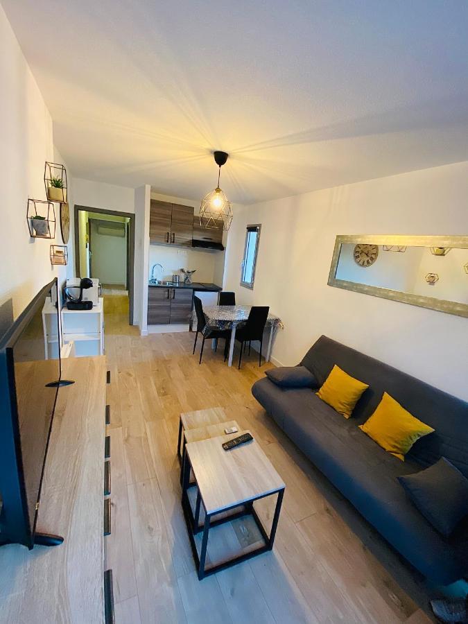 Appartement Au Port De Saint Cyprien Zewnętrze zdjęcie